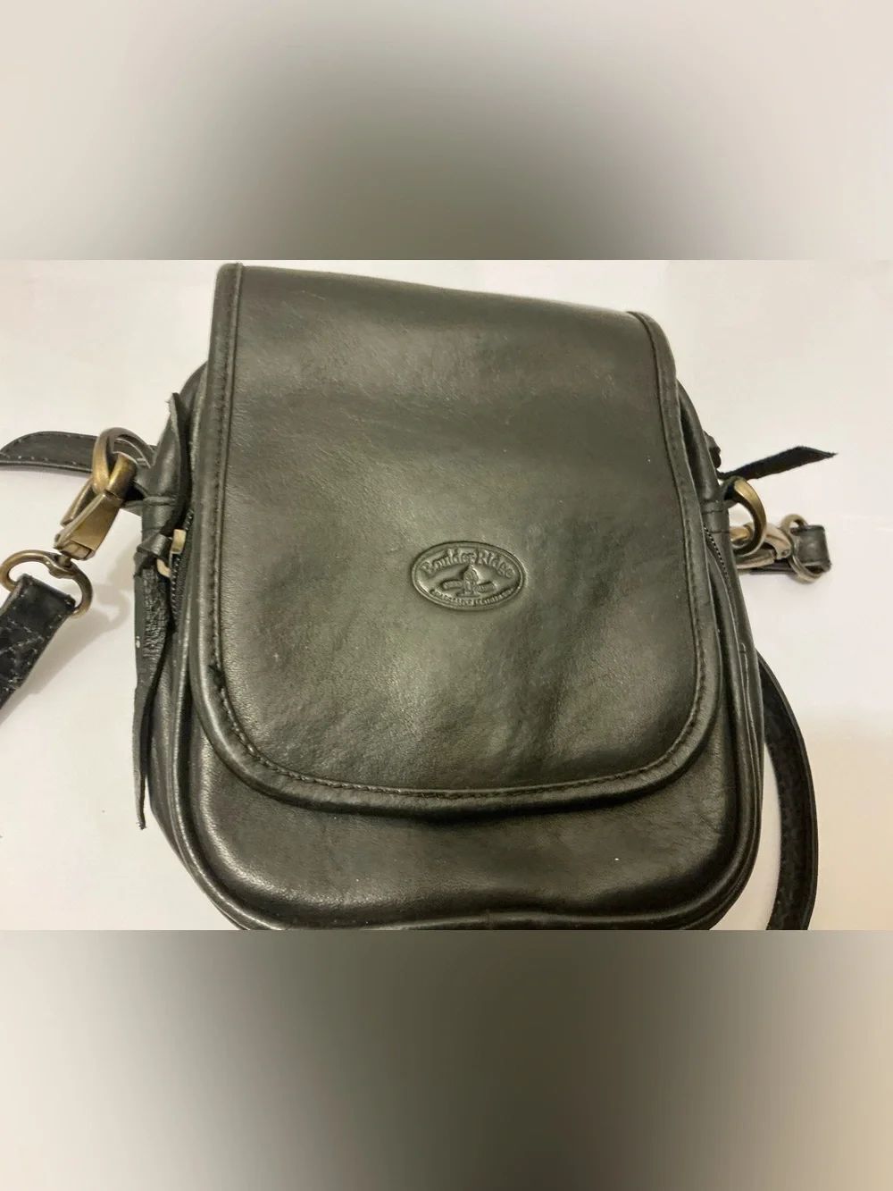Boulder Ridge Black Leather Men’s Shoulder Belt Bag with Subtle Logo
